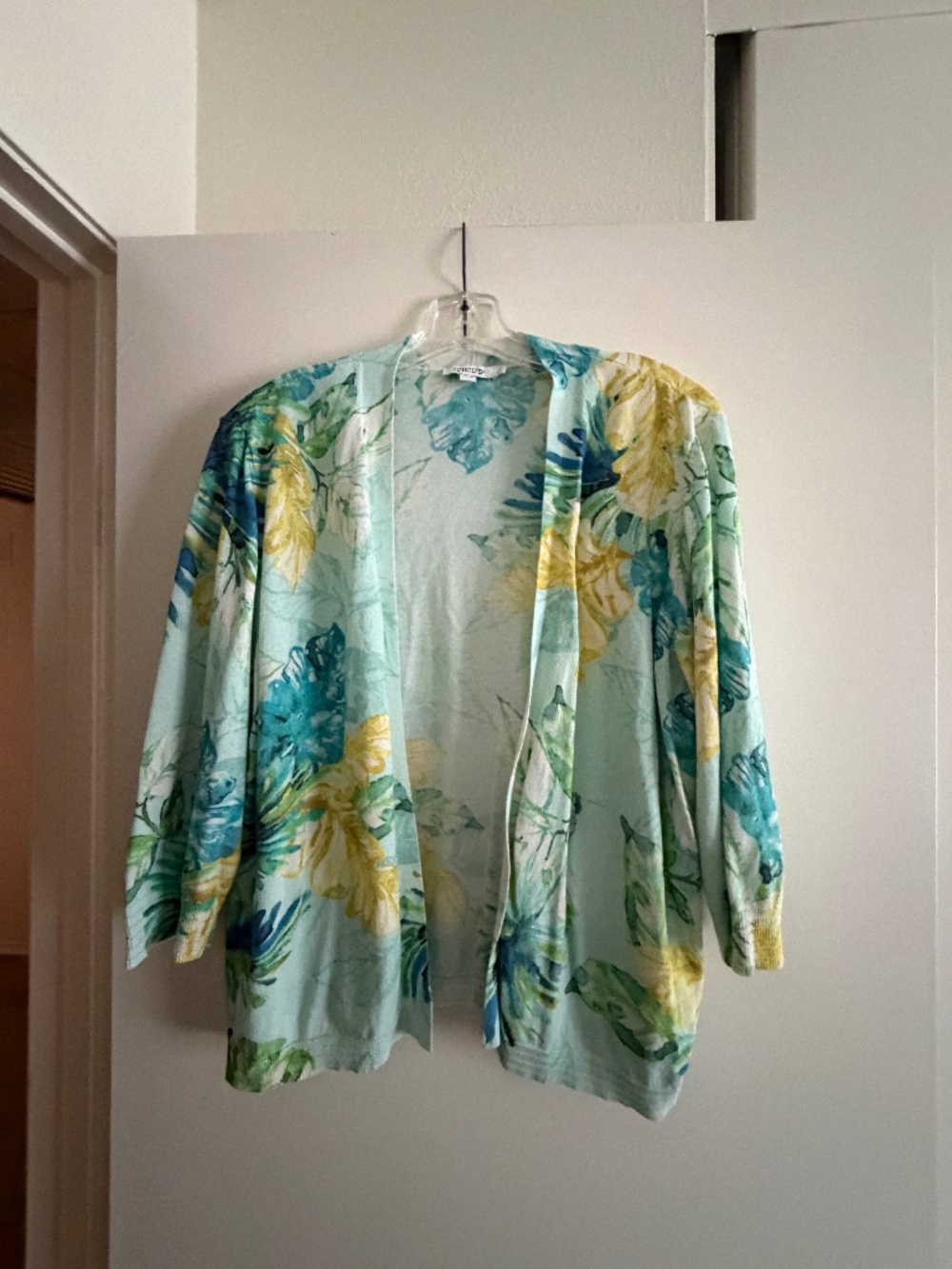 🌿 Chico’s Floral Open‑Front Cardigan – Size 3 (U.S. XL)